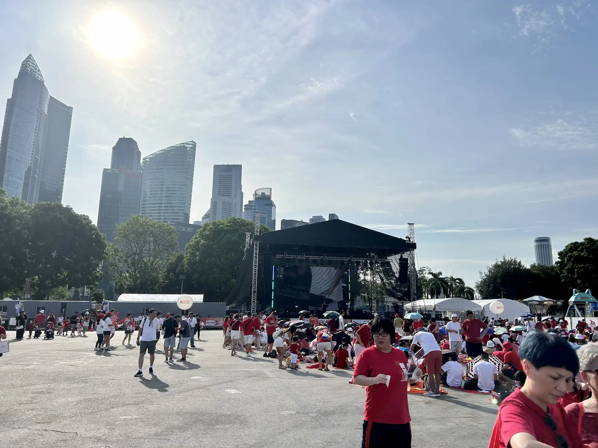 Entry queue at Safra NDP Bayfront Celebration